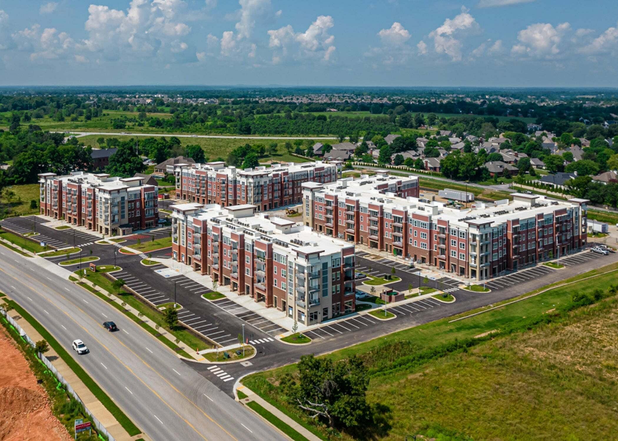 Uptown Terrace – photo 4