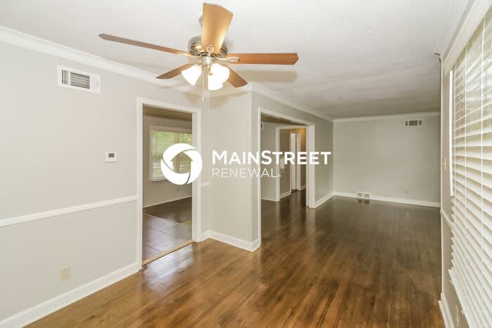 4570 East Dearing Road – photo 2