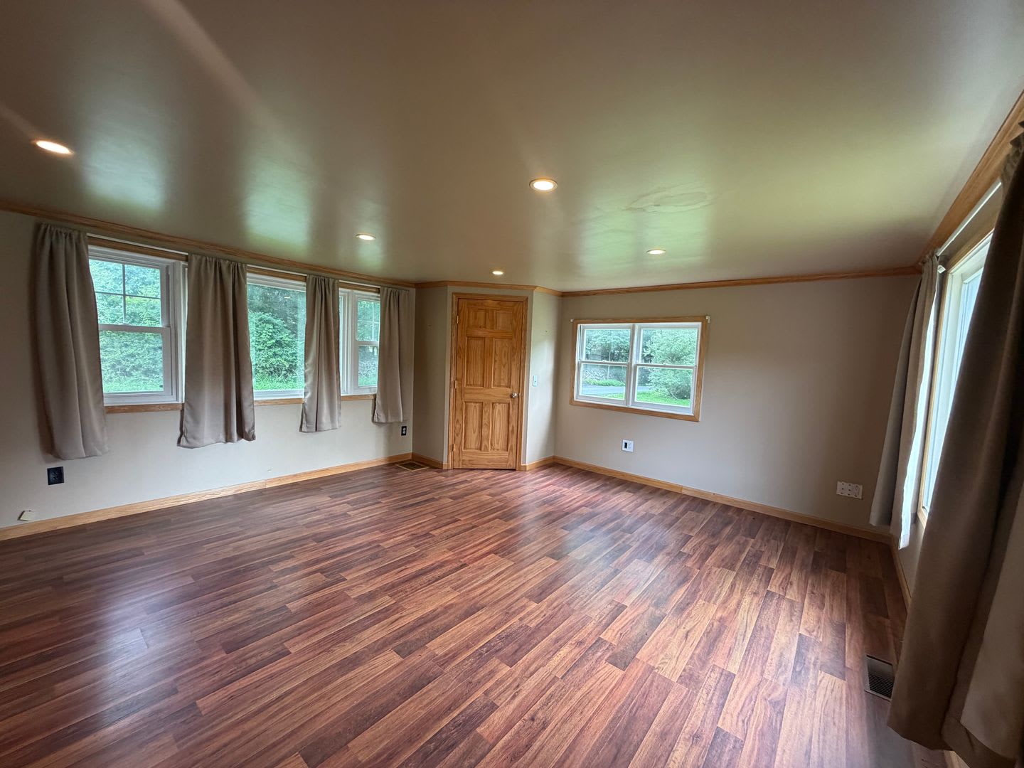 Charming 2-bedroom, 1-bath home in Stroudsburg – photo 5