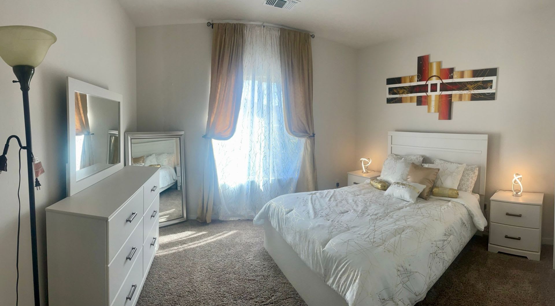 Spacious 3BR 3BA House in Bakersfield – photo 4