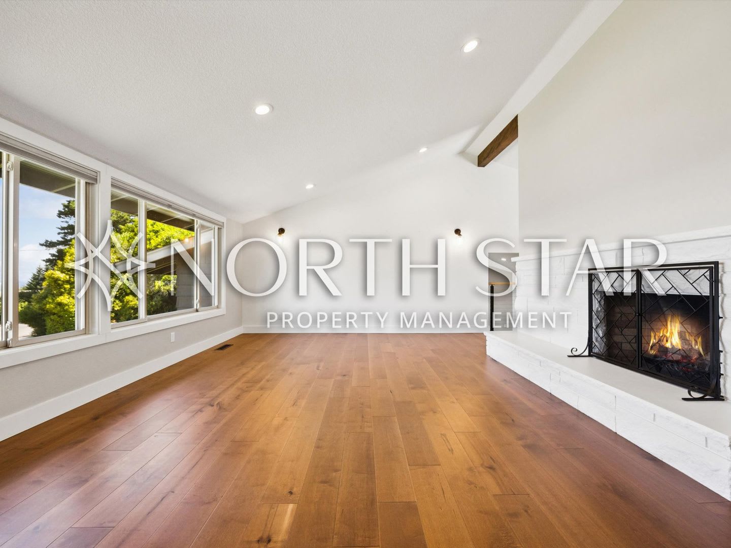 Elevated Northwest Living with Panoramic Views – photo 5