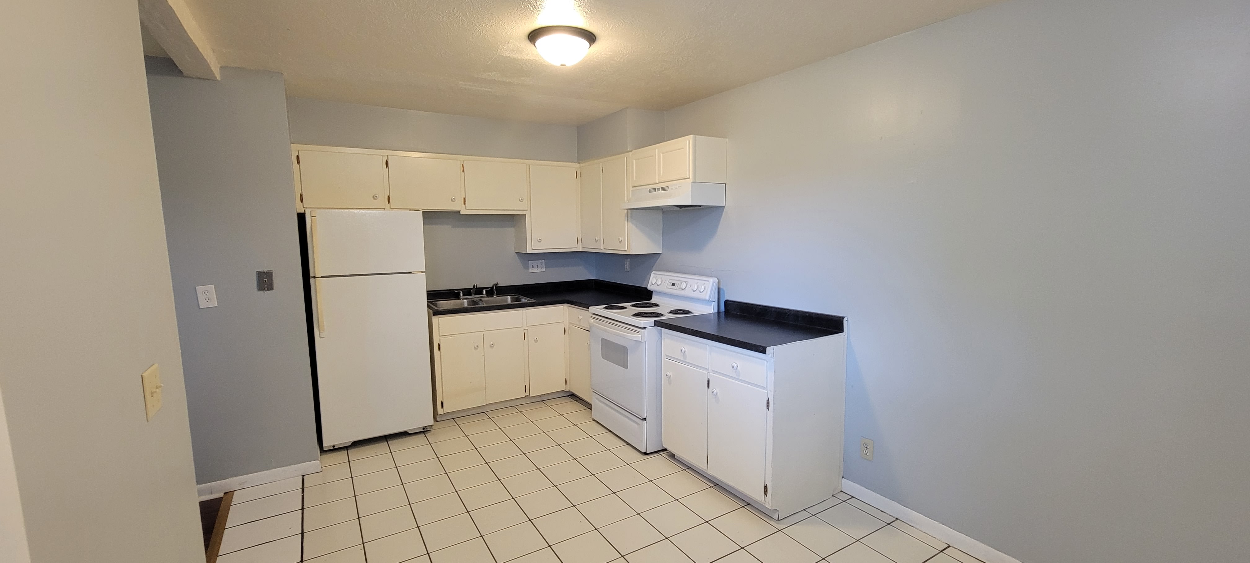 905 W 24th St – photo 2