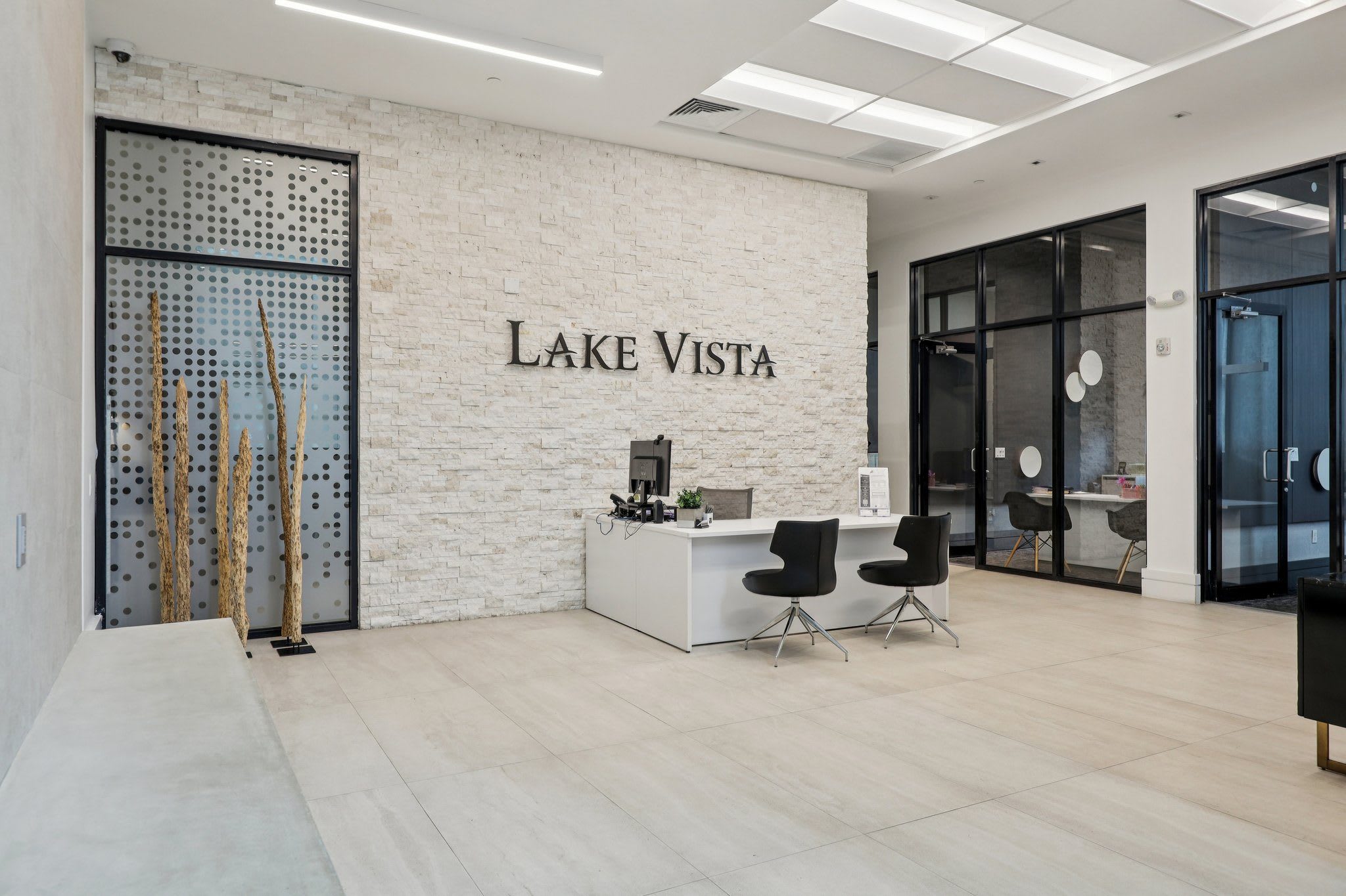 Legacy Lake Vista – photo 5