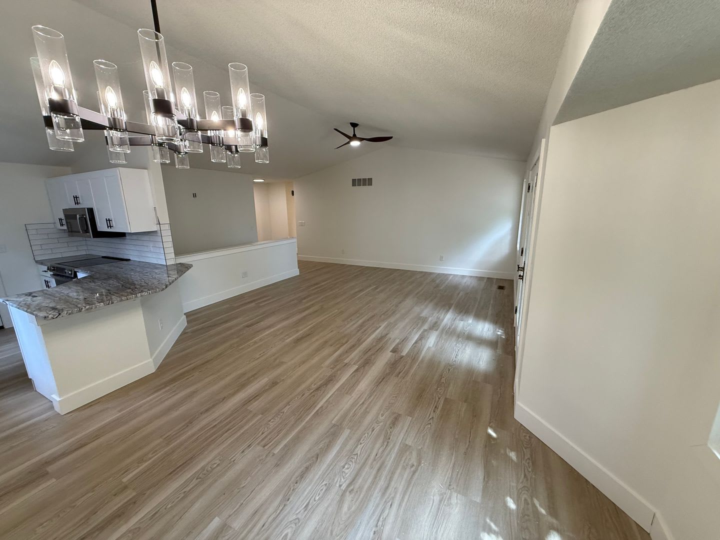 Newly renovated 5-bedroom, 3-bath home in Maize school district – photo 3