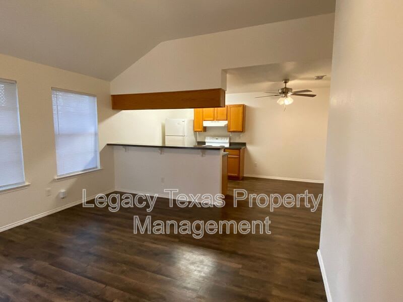 641 C Woodard – photo 5