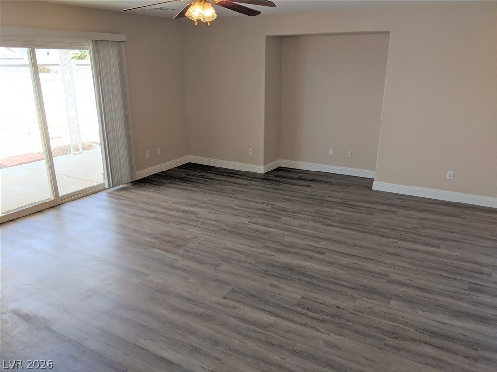 824 Ribbon Grass Avenue – photo 5
