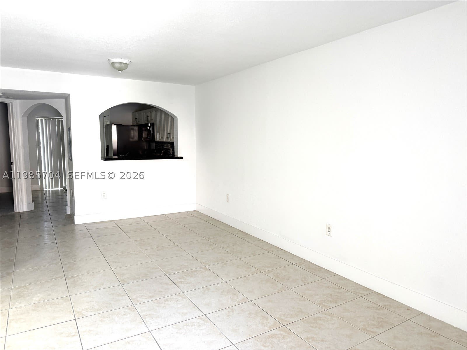 1260 SE 28th Ct – photo 2