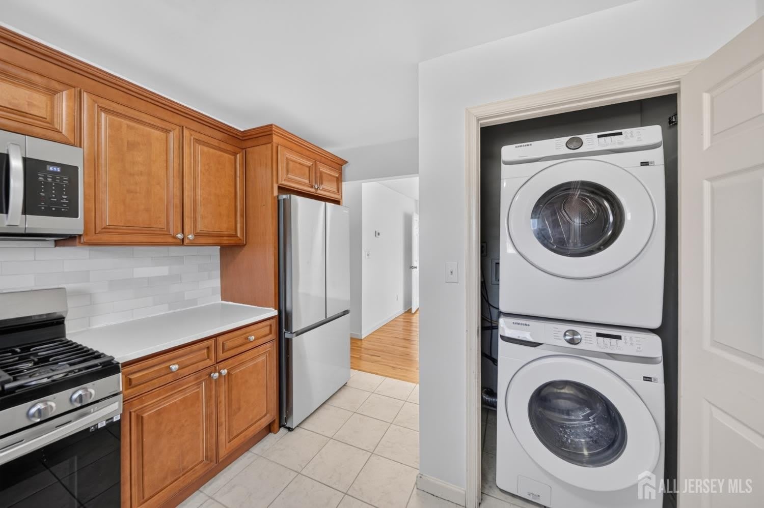 138 Pershing Avenue – photo 5