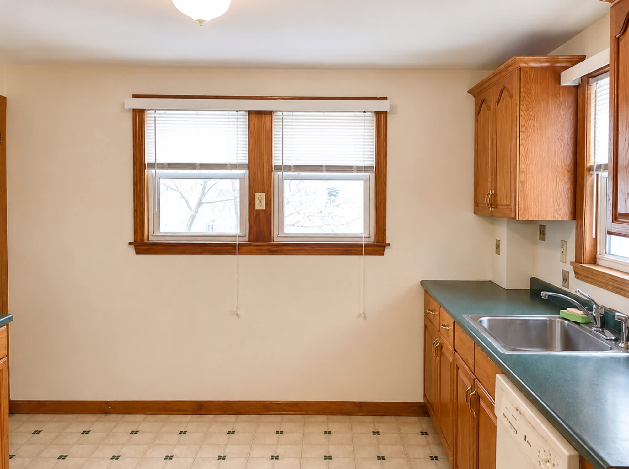 40 Baker Ave – photo 4
