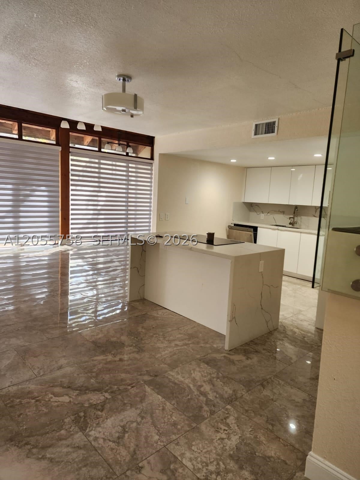 11130 N Lakeview Dr – photo 5