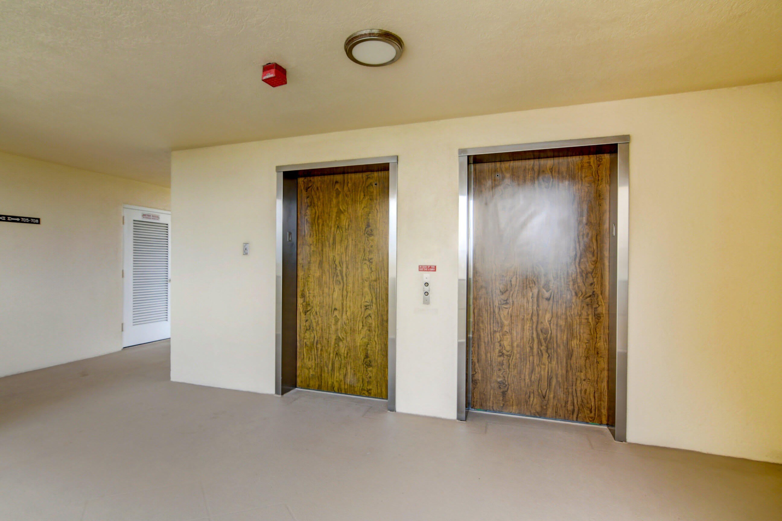 14426 Amberly Lane – photo 2