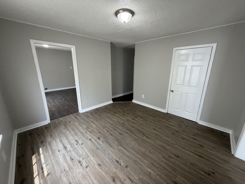 2156 Ethlyn Avenue – photo 5