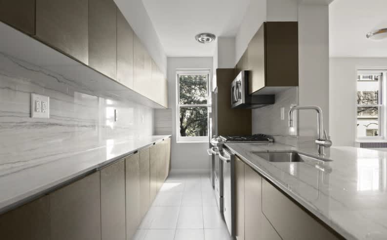 109 W 15Th St – photo 3