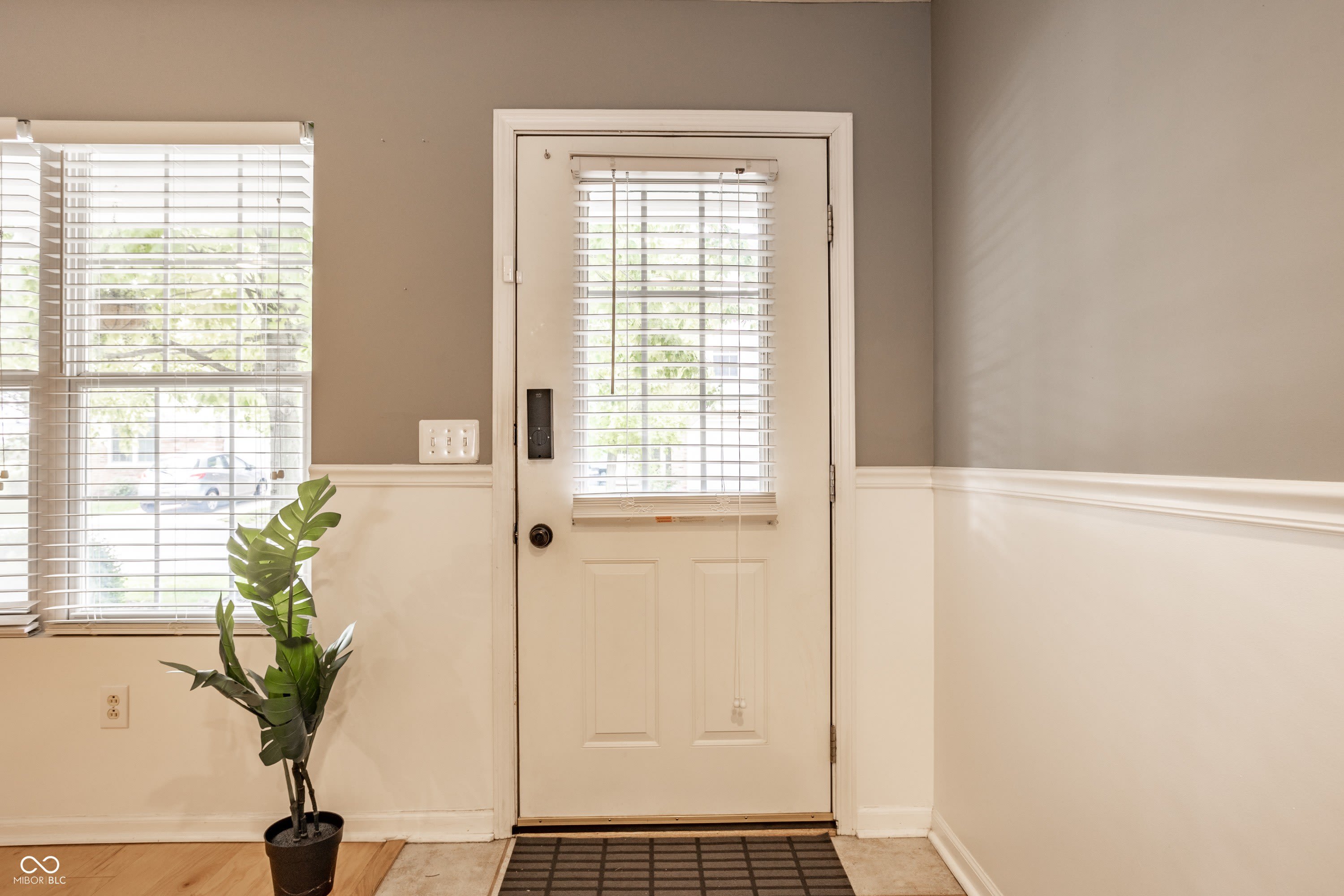 9572 Chalmers Street – photo 5
