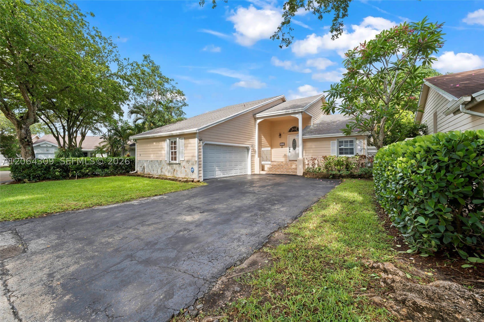 15026 SW 141st Ct – photo 2