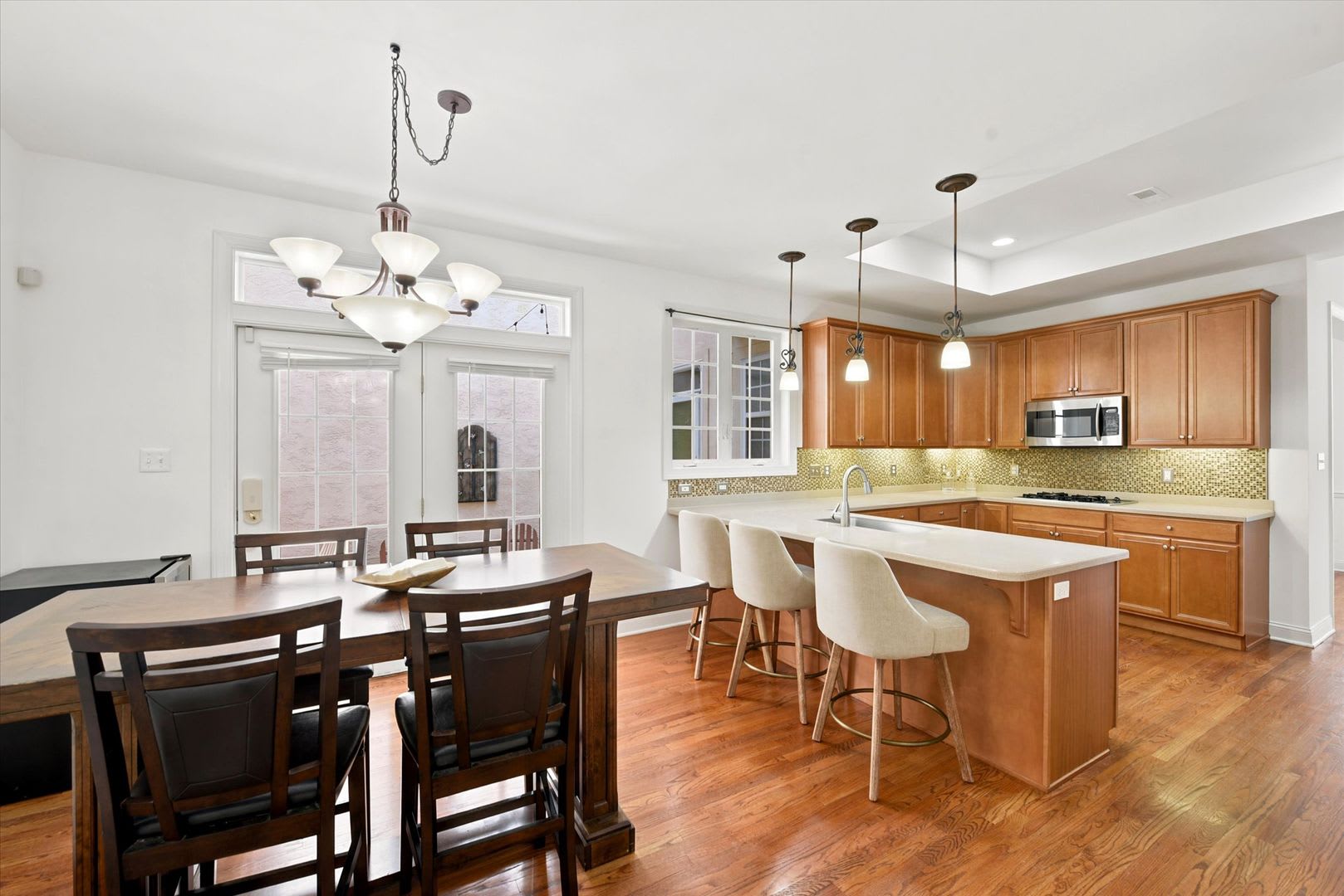 Luxury Furnished Townhome with Over 3,700 Sq Ft in West Chester School District – photo 3