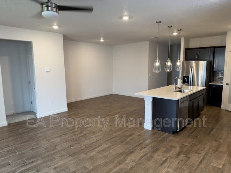 6742 Clayton Dr Ne – photo 5