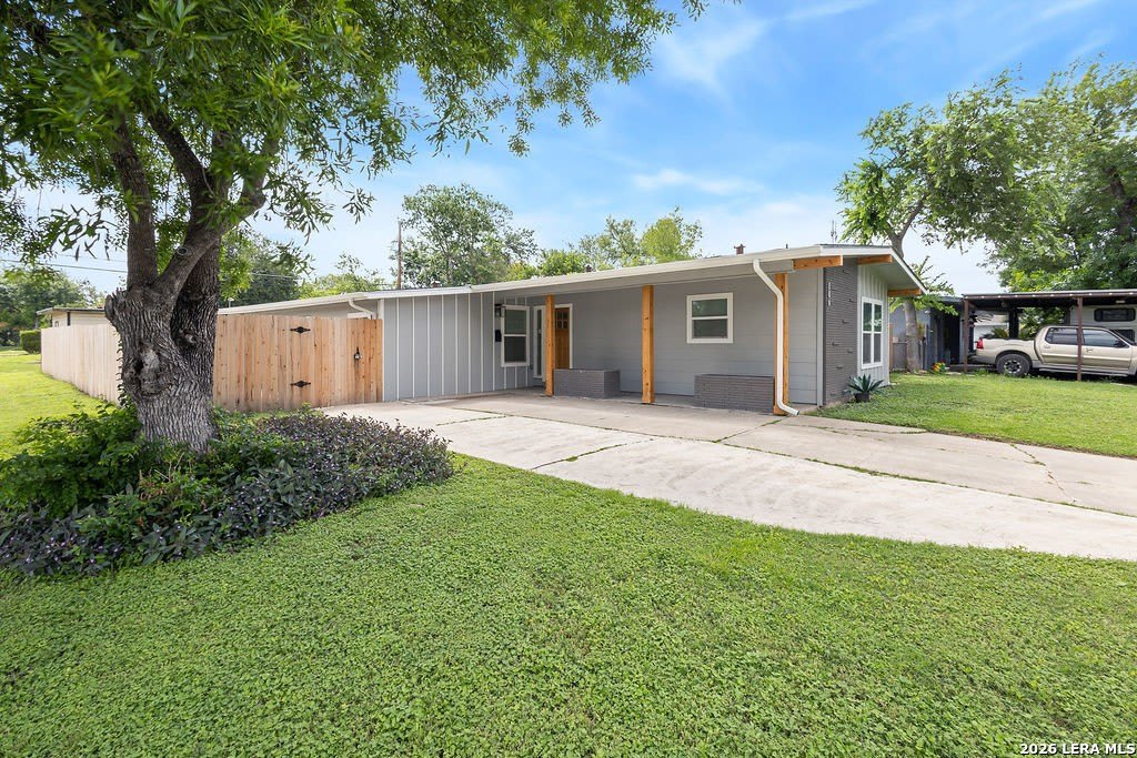 306 WESTMORELAND DR – photo 1