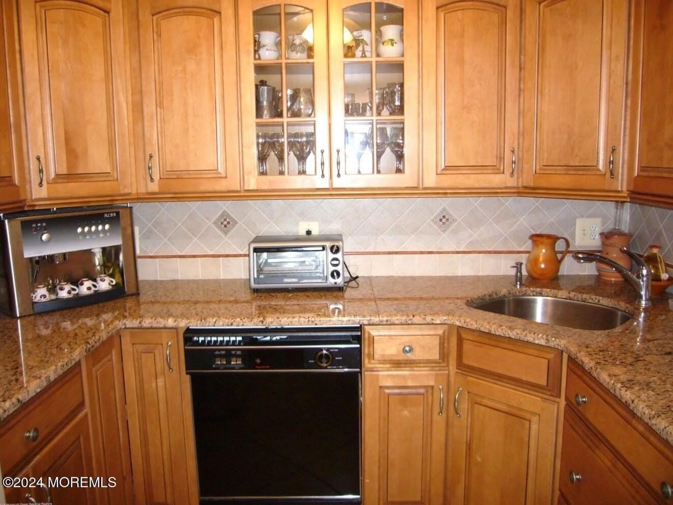1187 Ocean Avenue – photo 5