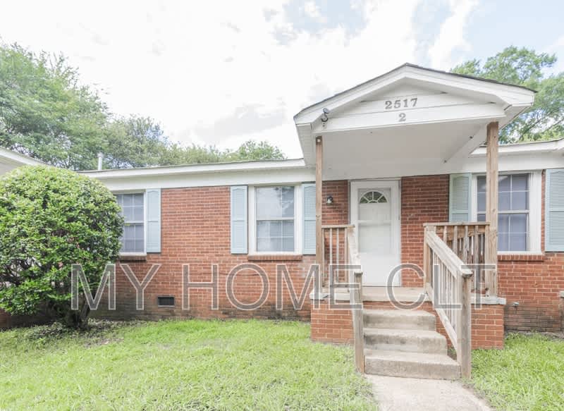 2517 Hemphill Street 2 – photo 1