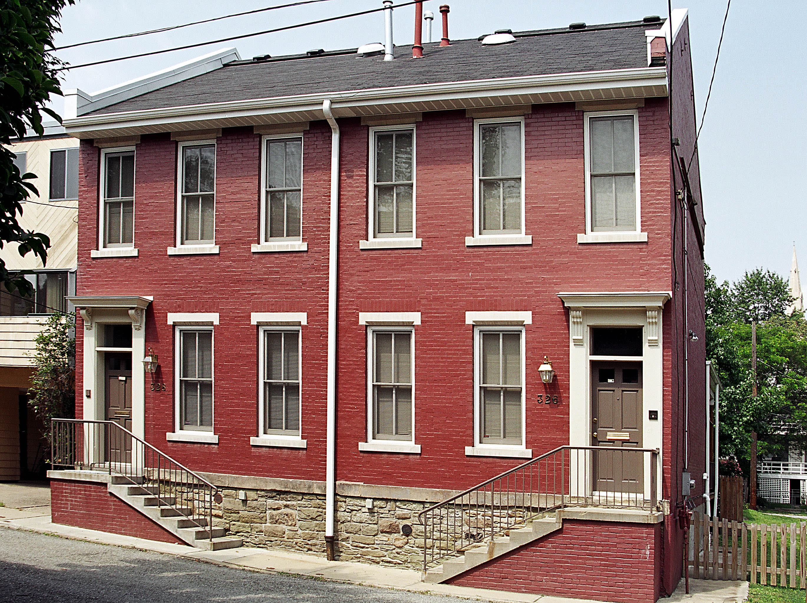 326 Hailman St – photo 1