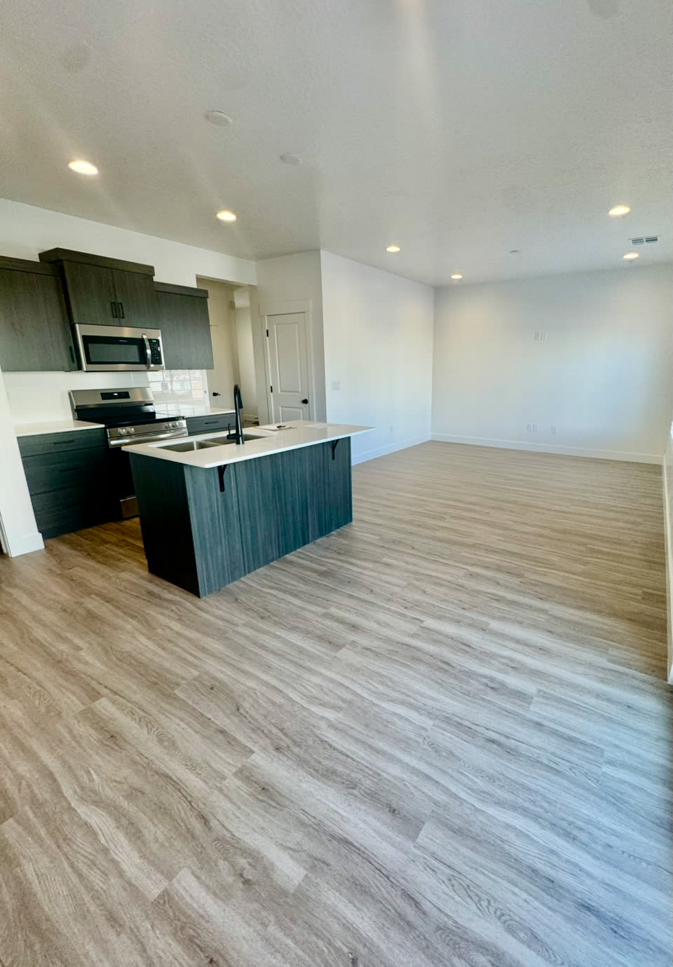 5715 South Weehawken Lane – photo 3