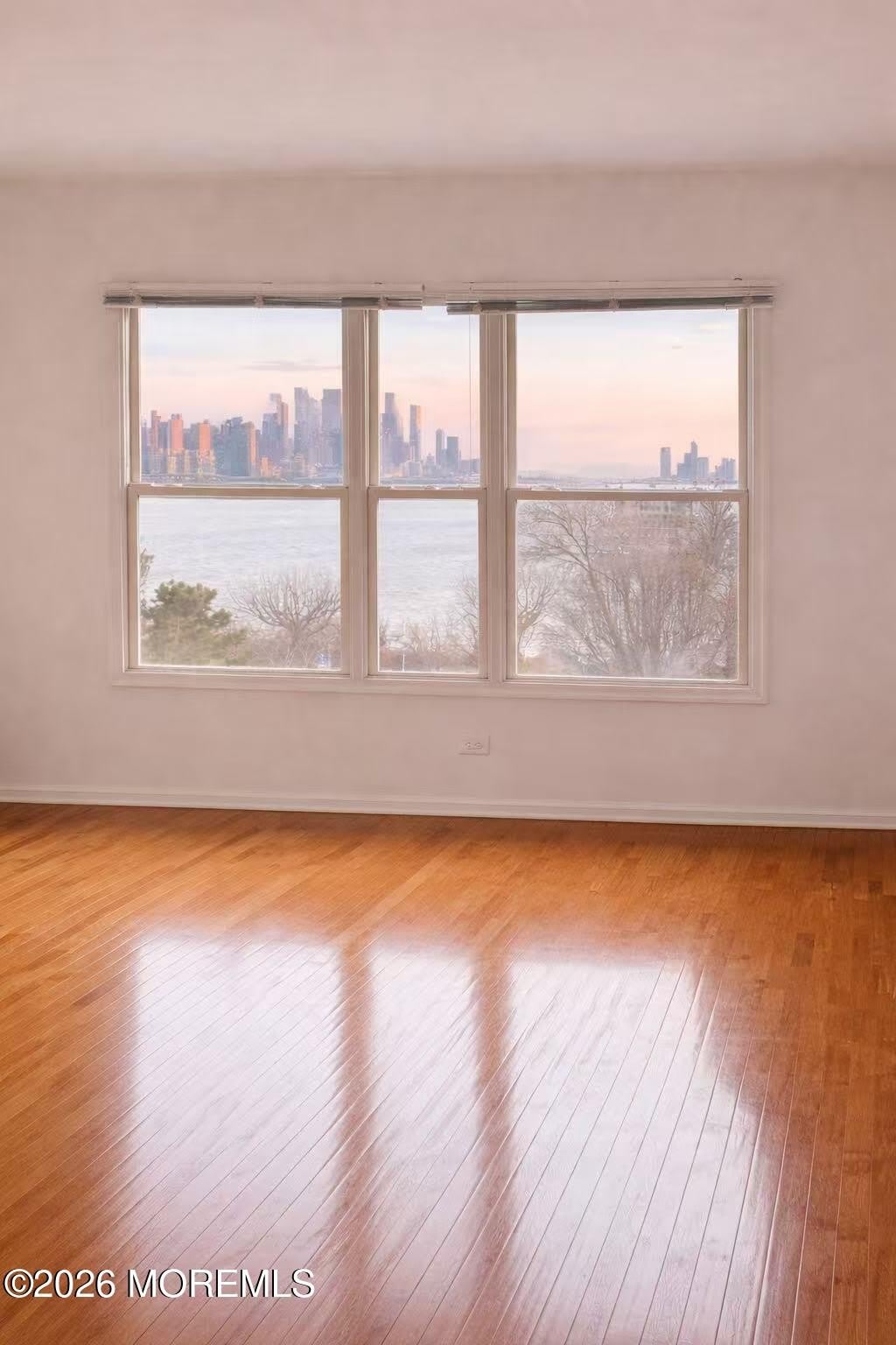 330 Promenade – photo 3