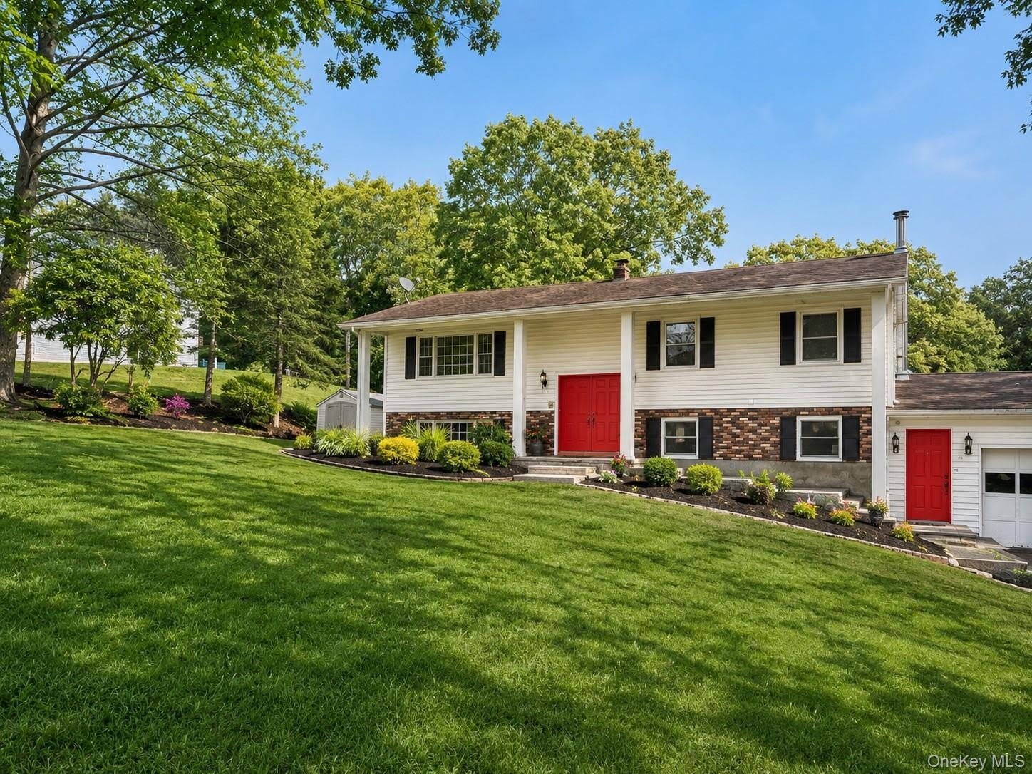 1618 Morningview Drive – photo 2