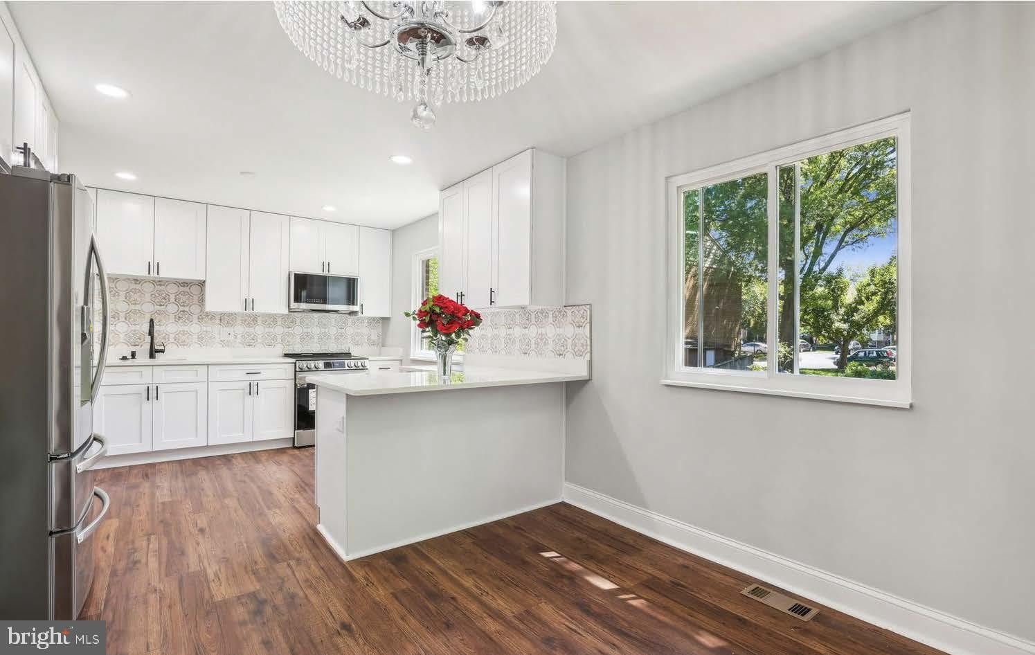 7081 LEEWOOD FOREST Drive – photo 3