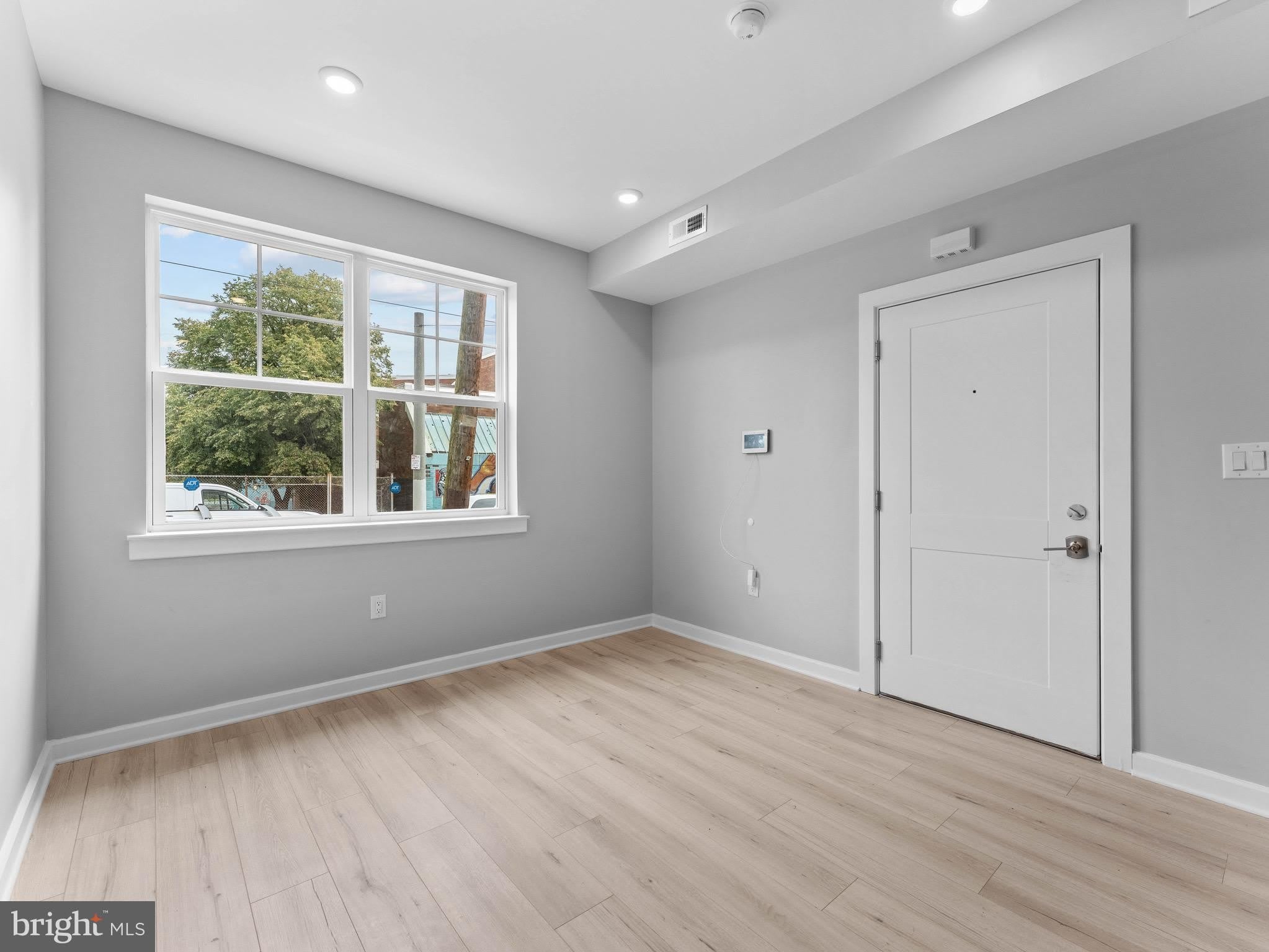 1682 N 54TH Street – photo 4