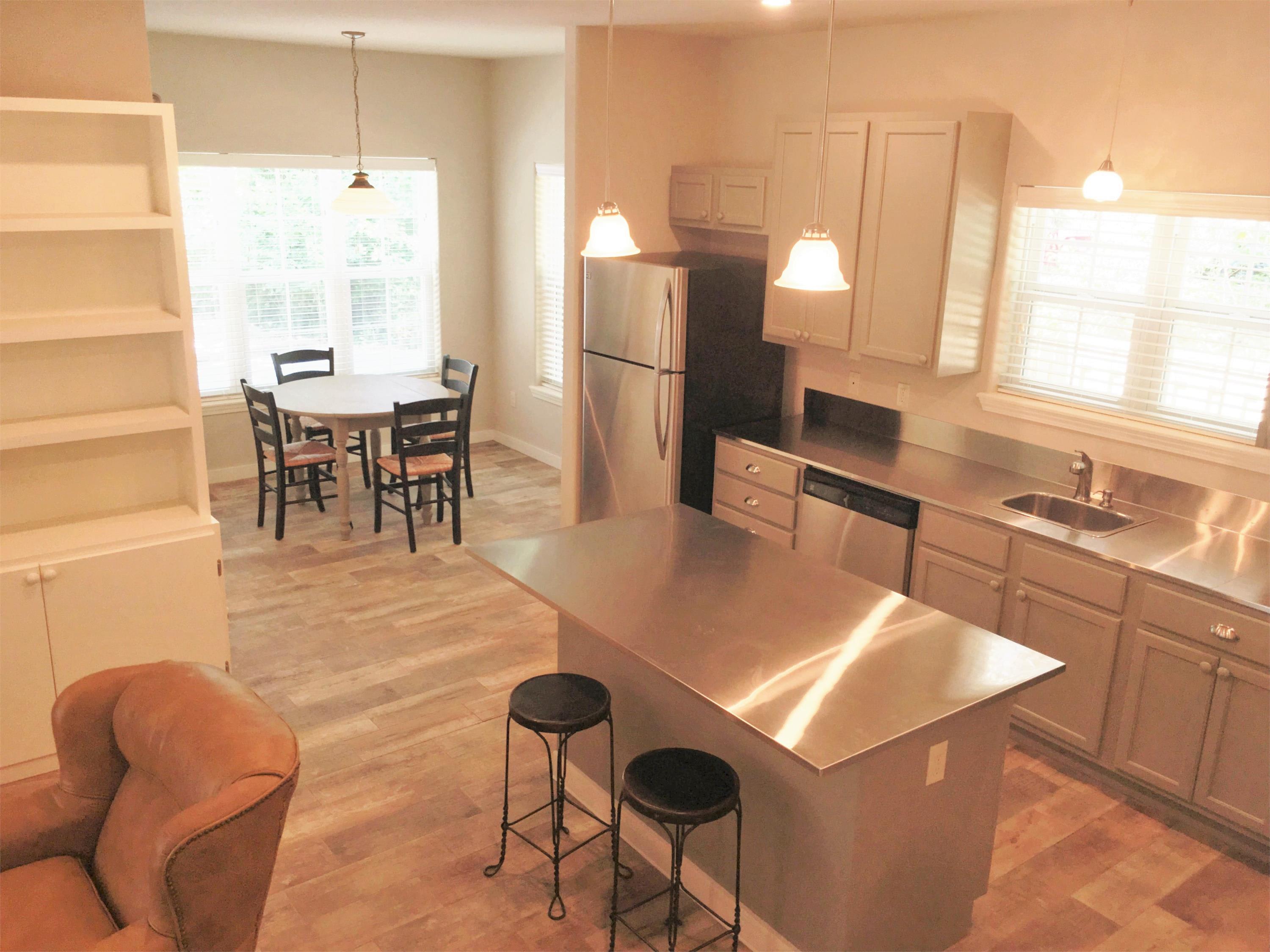 1690 W. Neptune Street – photo 4