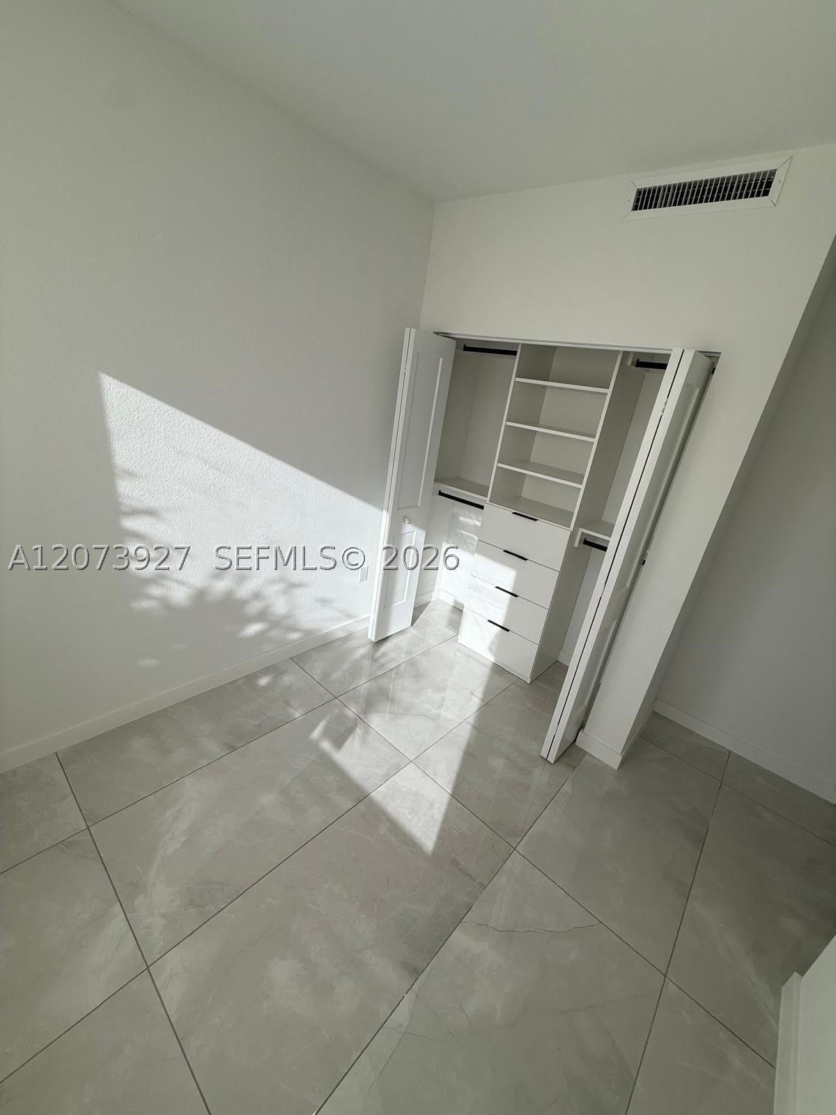 419 NW 13th Ct – photo 2