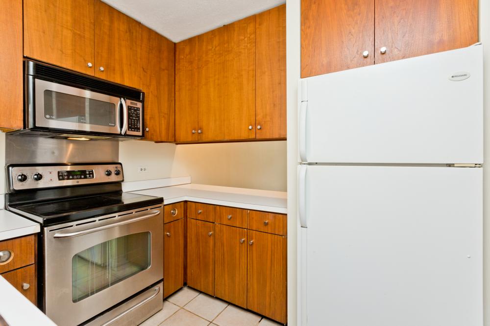 588 W Hawthorne Pl – photo 4