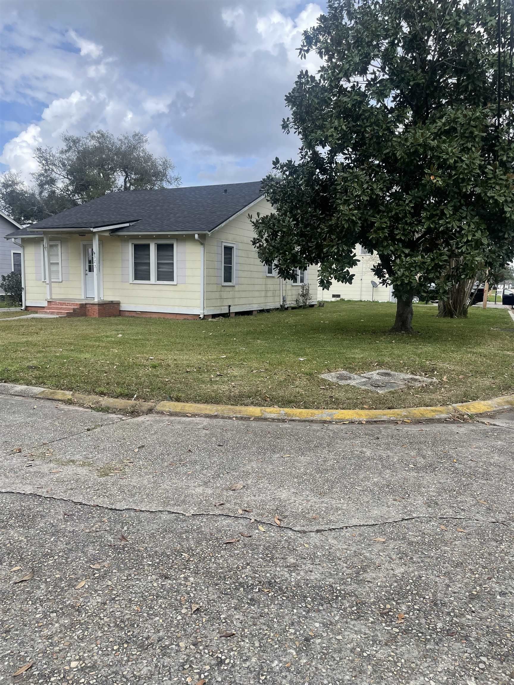 327 Morningside Dr – photo 4