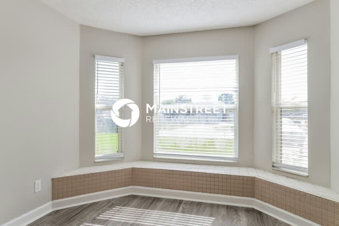 5912 40th Avenue West – photo 5