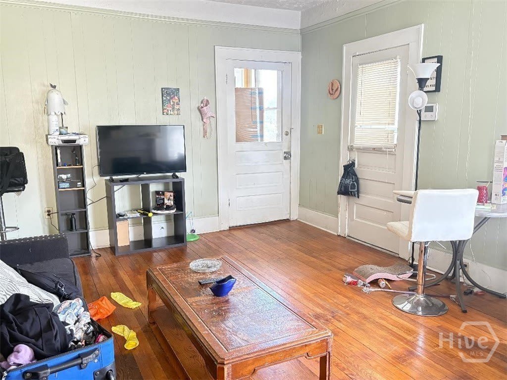 1111 E 35 Street – photo 3