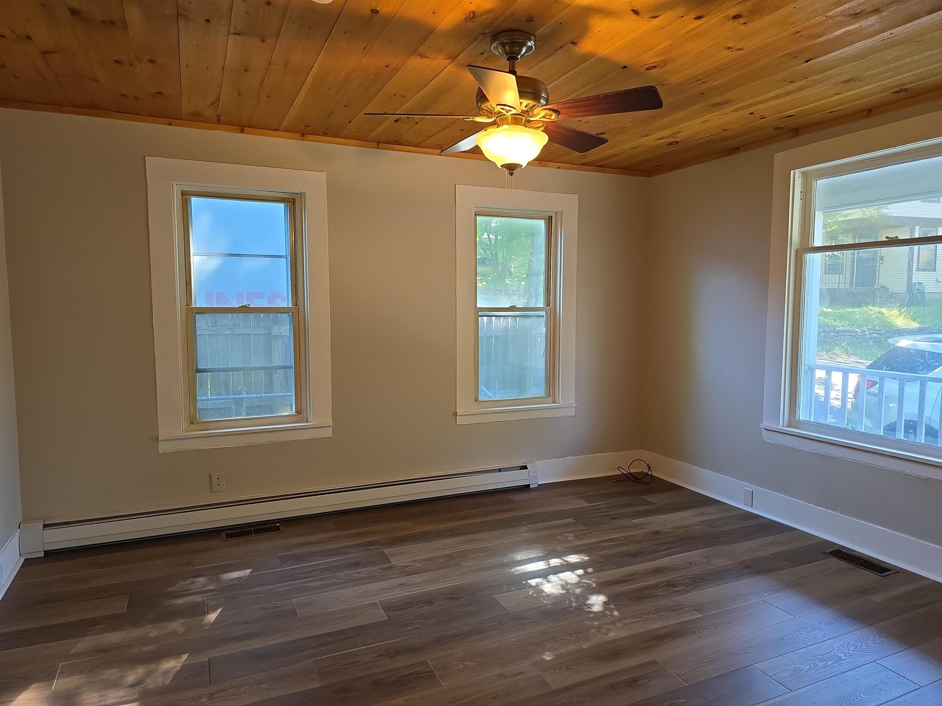 147 Laurel Street – photo 5