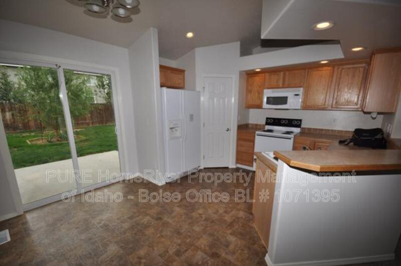 3872 N Weston Ave – photo 4