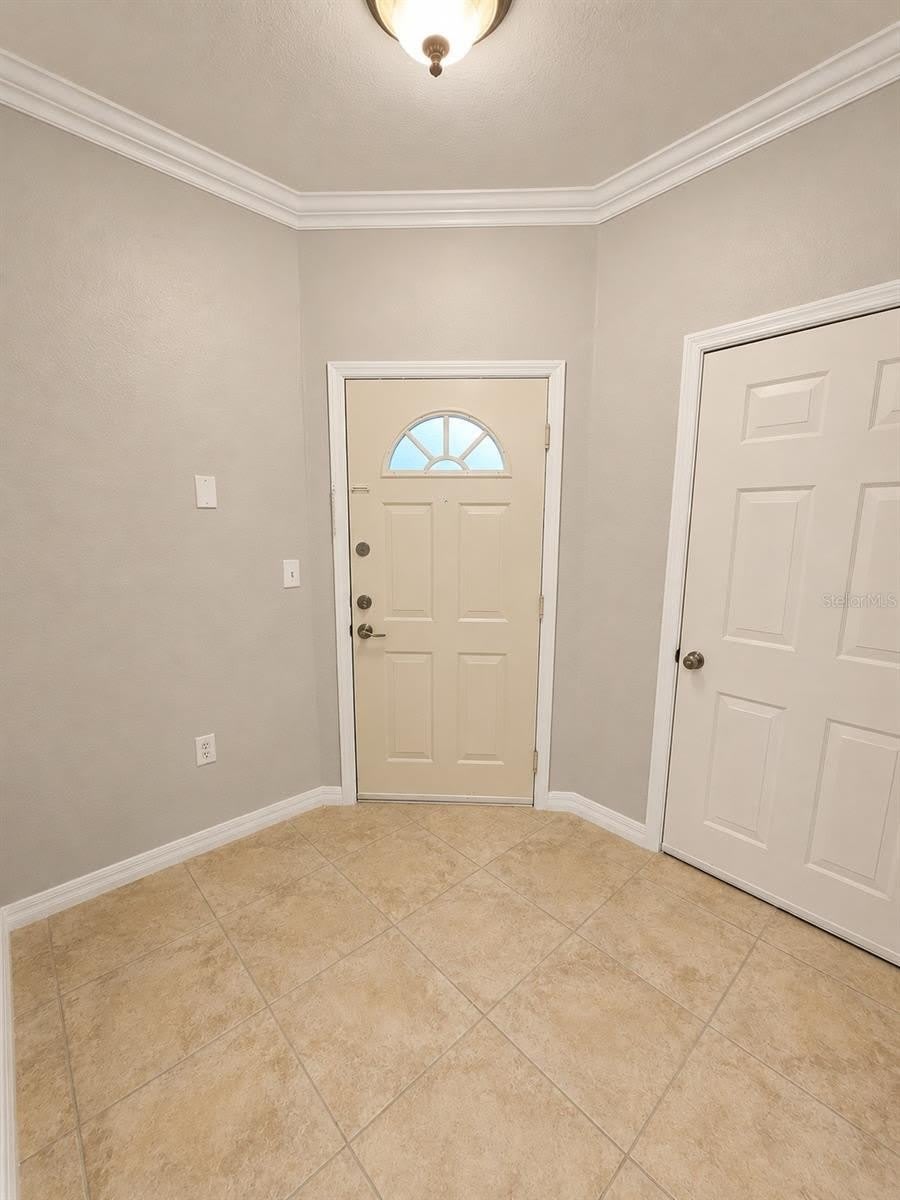 5691 BENTGRASS Drive – photo 2