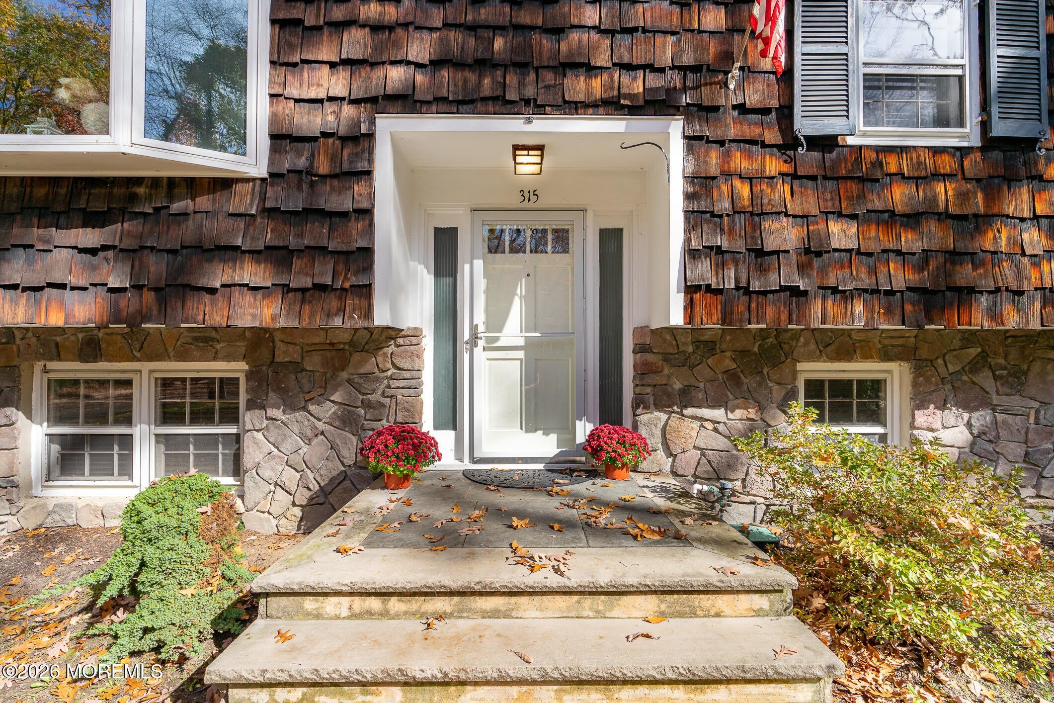 315 Beverly Way – photo 4