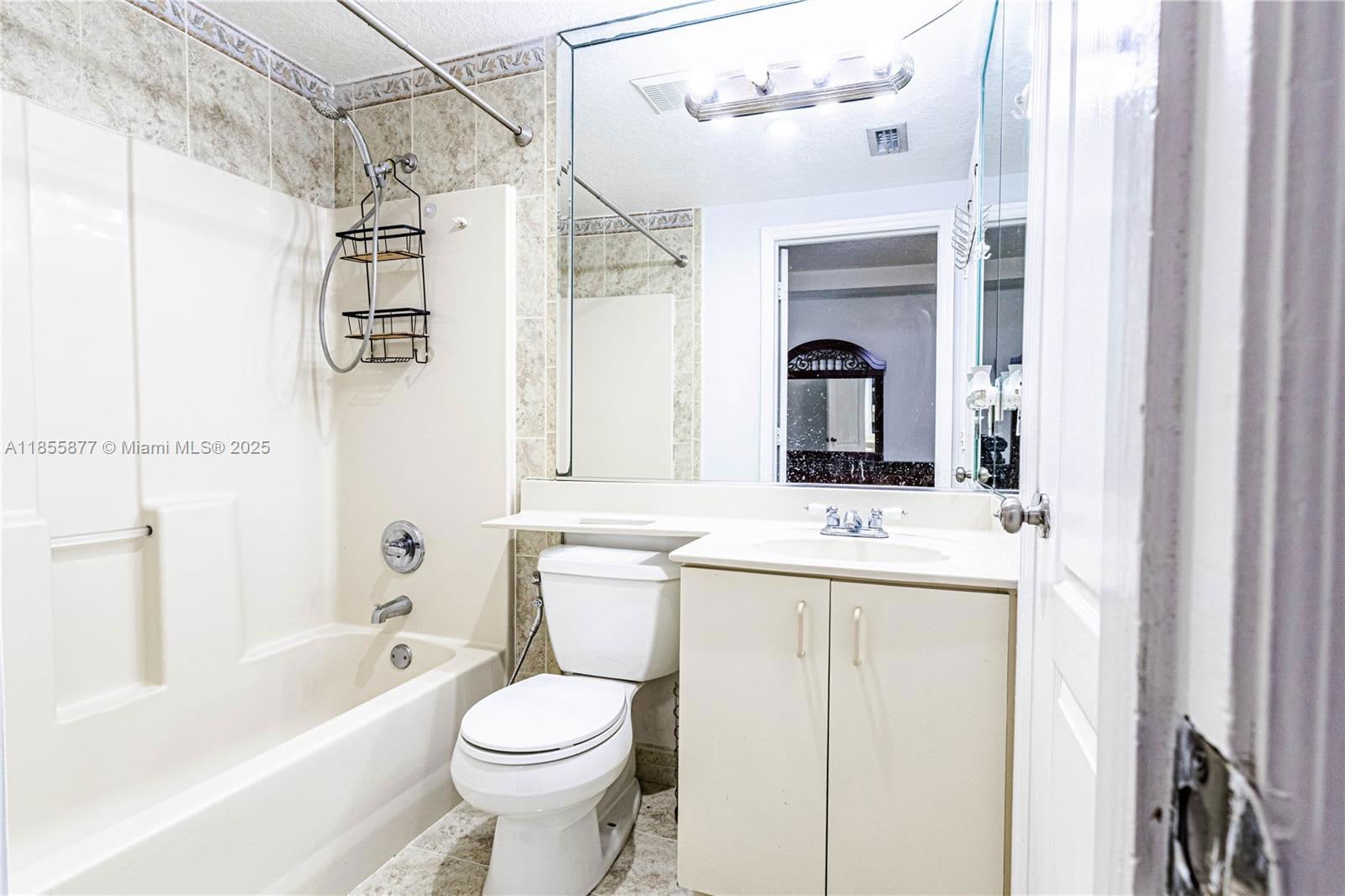 17405 Northwest 75th Place – photo 5