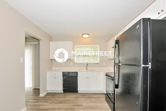 562 Green Forest Drive – photo 5