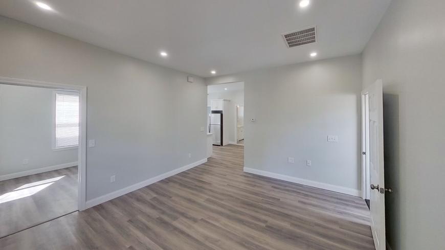 23 Oakwood St. – photo 5