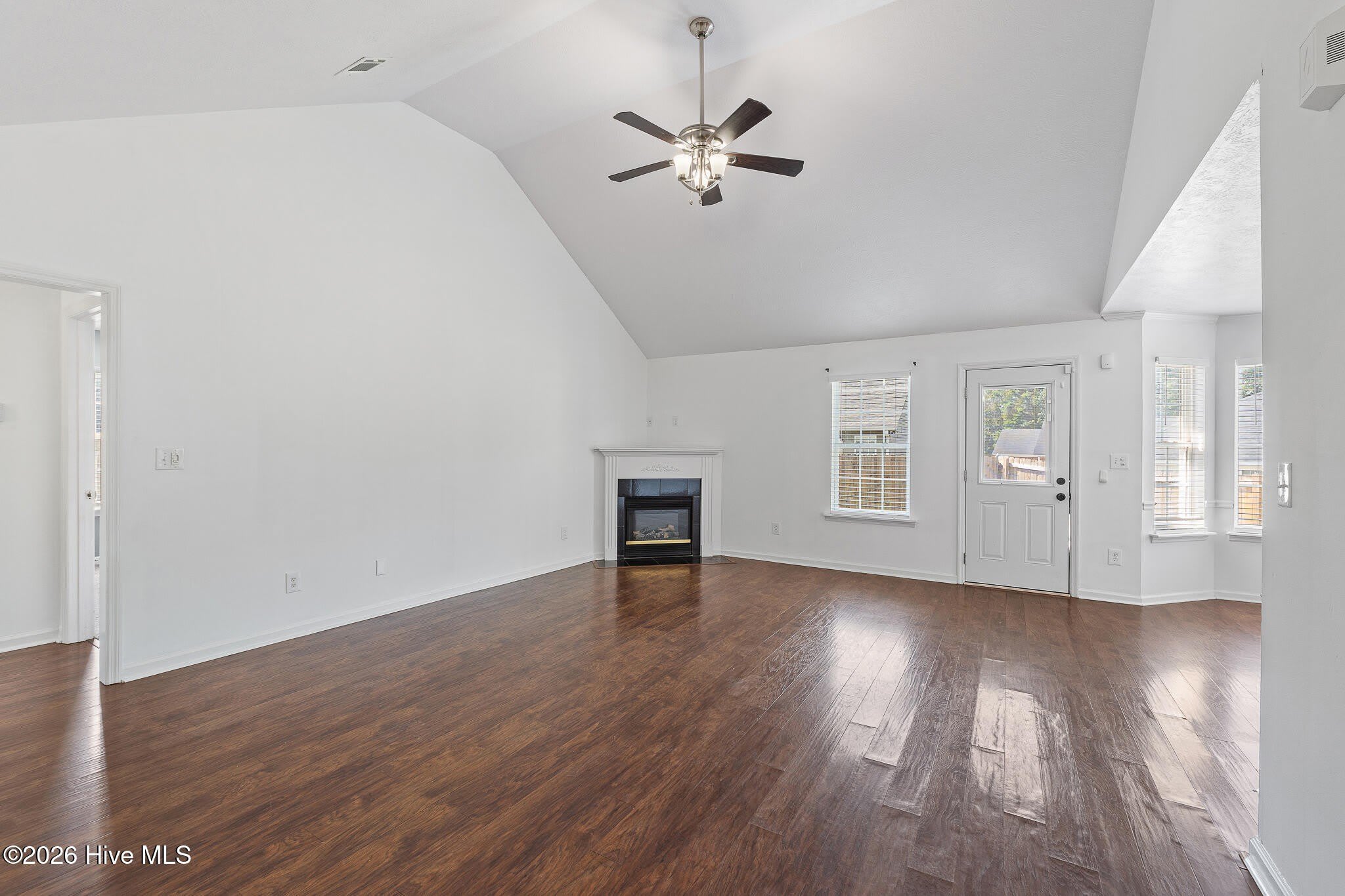 1904 Lobelia Lane – photo 5