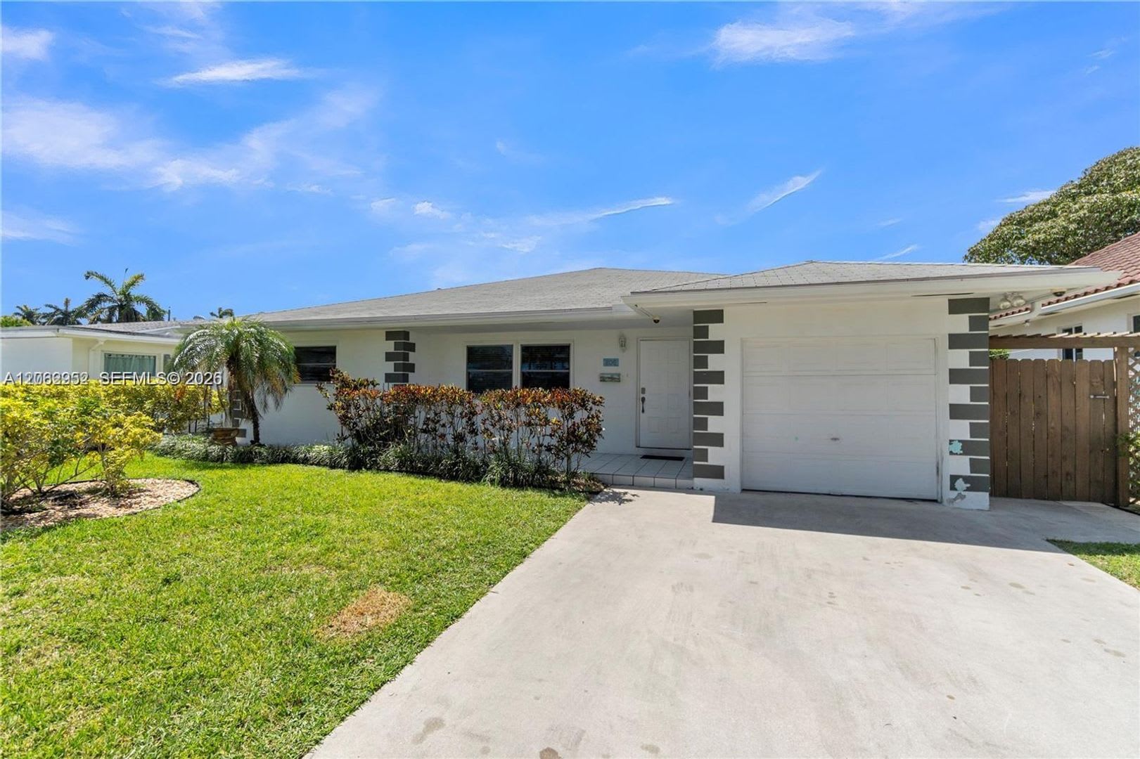 806 NE 4th Street ., Hallandale Beach, FL 33009 – photo 5