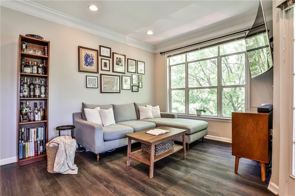 955 Juniper Street NE – photo 1