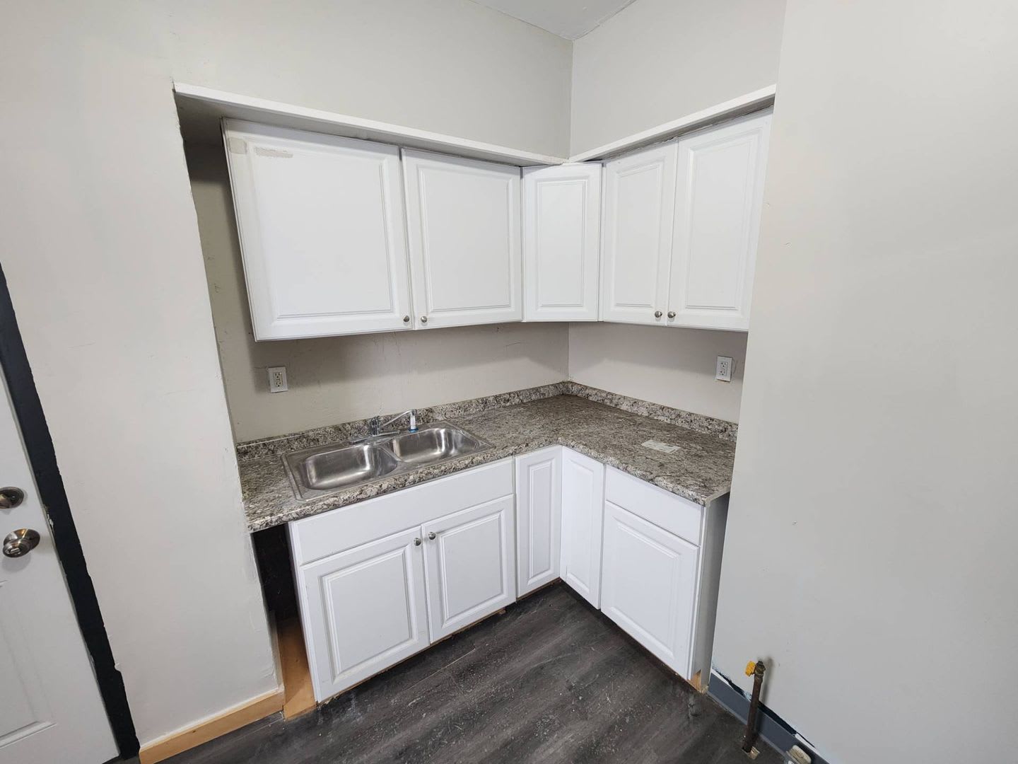 Charming 3-Bedroom Property in Prime Location (Section 8 Vouchers Accepted) – photo 3