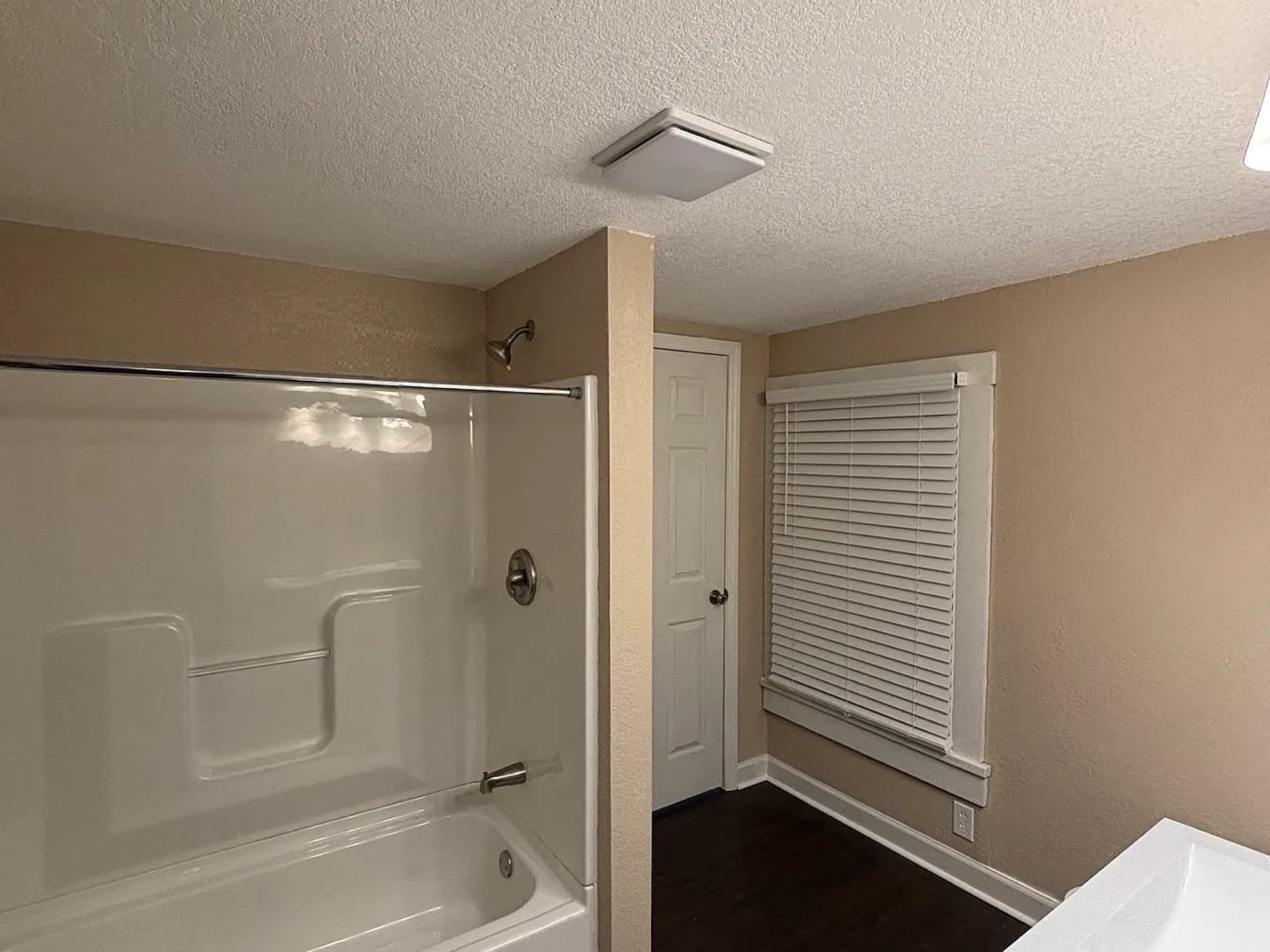 912 North Price Street – photo 5