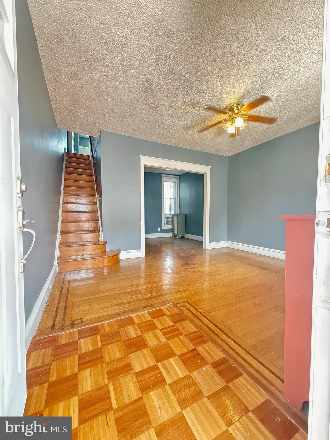 4010 N FRANKLIN Street – photo 2