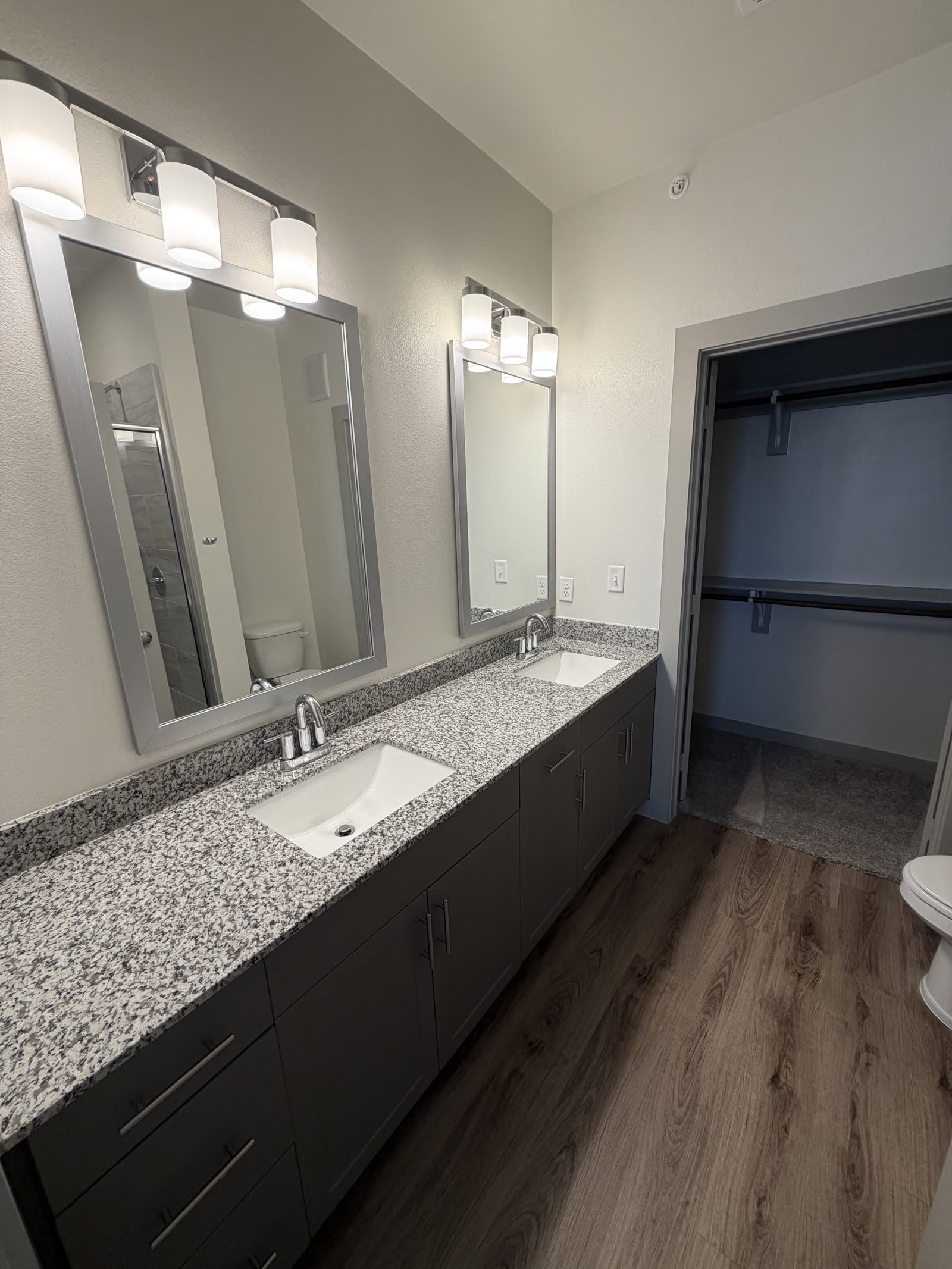 1101 Gallagher Drive – photo 5